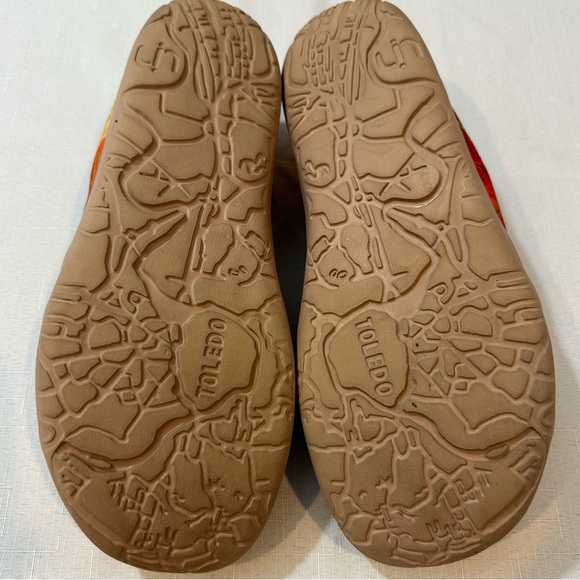 UIN Slip On Sneakers Women’s US 9 EU 41 Colorful Abstract Print Shoes - Picture 6 of 11